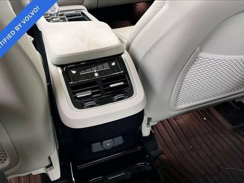 Used 2024 Volvo XC90 B6 Ultimate w/ Protection Package Premier AWD/4WD image 28