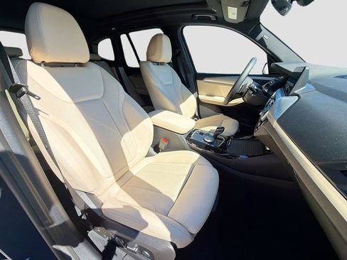 Used 2024 BMW X3 sDrive30i w/ M Sport Package image 15