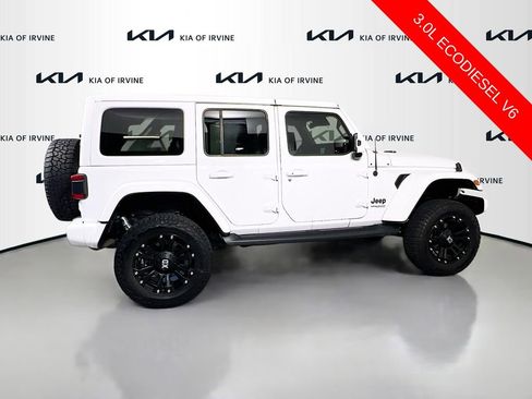 Used 2021 Jeep Wrangler Unlimited Sahara AWD/4WD image 8