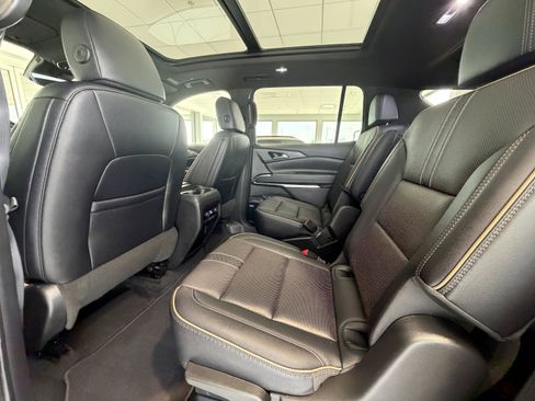 Used 2025 Chevrolet Traverse High Country w/ LPO, Floor Liner Package AWD/4WD image 17