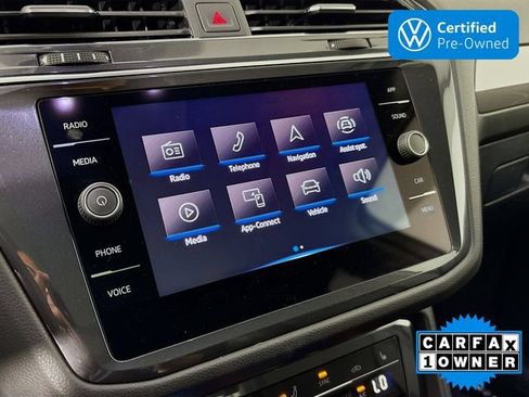 Used 2023 Volkswagen Tiguan SE w/ Panoramic Sunroof Package AWD/4WD image 13