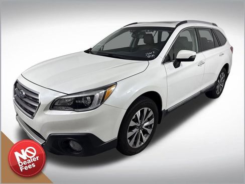 Used 2017 Subaru Outback 2.5i Touring w/ Popular Package #5A image 8