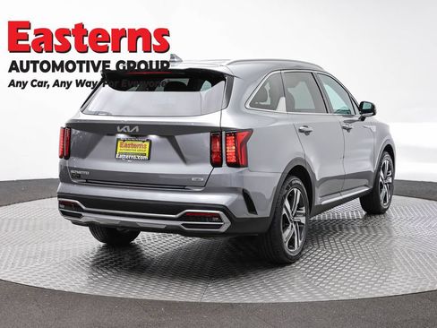 Used 2023 Kia Sorento EX AWD/4WD image 5
