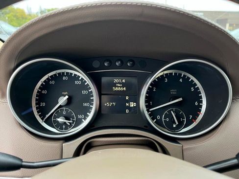 Used 2011 Mercedes-Benz GL 450 4MATIC image 31