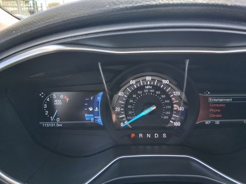 Used 2016 Ford Fusion Titanium FWD image 12