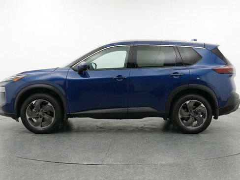 Used 2025 Nissan Rogue SV image 5