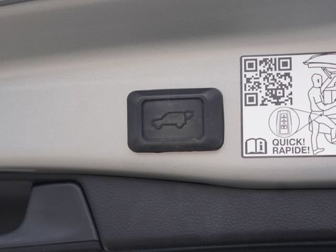 Used 2023 Toyota RAV4 XSE AWD/4WD image 55