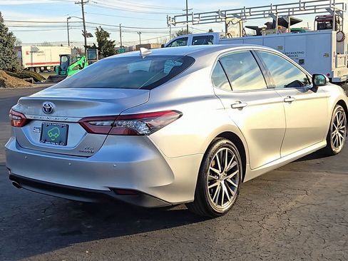 Used 2023 Toyota Camry XLE image 4