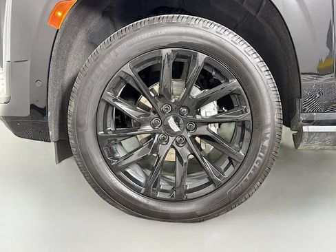 Used 2024 Cadillac Escalade ESV Sport Platinum w/ LPO, ONYX Package AWD/4WD image 34
