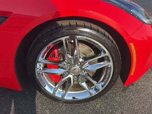 Used 2017 Chevrolet Corvette Stingray Convertible RWD image 36
