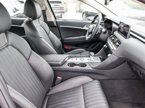 Used 2026 Genesis G70 2.5T Prestige RWD image 19