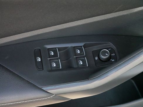 Certified 2022 Volkswagen Jetta S w/ IQ.Drive Package image 19