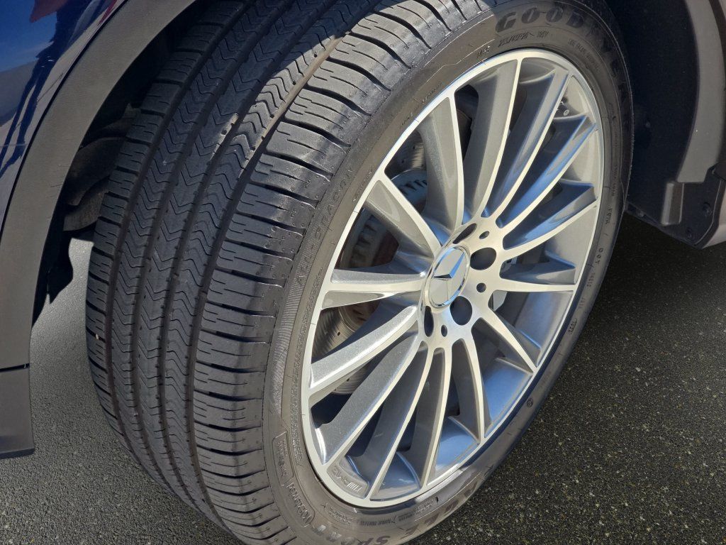 Used 2019 Mercedes-Benz GLC 43 AMG 4MATIC Coupe image 36