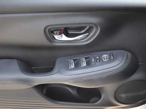 Used 2023 Honda HR-V EX-L image 20