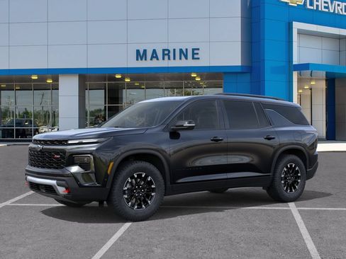 New 2026 Chevrolet Traverse Z71 w/ Enhanced Driving Package AWD/4WD image 2