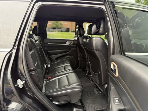 Used 2015 Jeep Grand Cherokee Overland RWD image 13