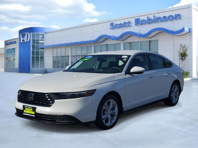 Used 2023 Honda Accord LX image 2