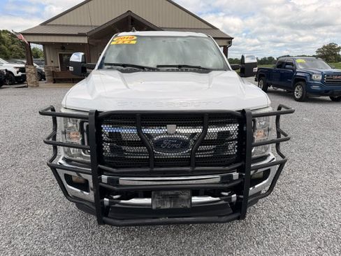 Used 2019 Ford F250 XLT w/ XLT Premium Package AWD/4WD image 4