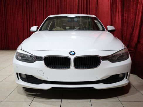 Used 2014 BMW 328d 328d Premium image 9