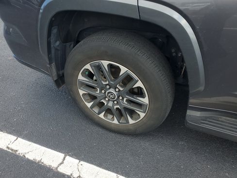 Used 2024 Toyota Sequoia Limited w/ Tow Technology Package AWD/4WD image 5