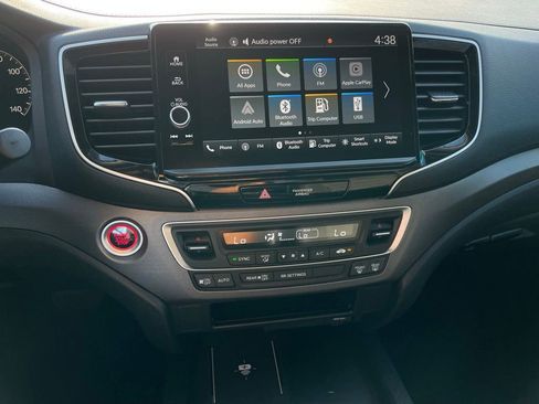 Certified 2025 Honda Ridgeline Sport+ image 18