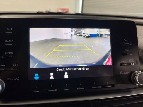 Used 2018 Honda Accord LX image 28