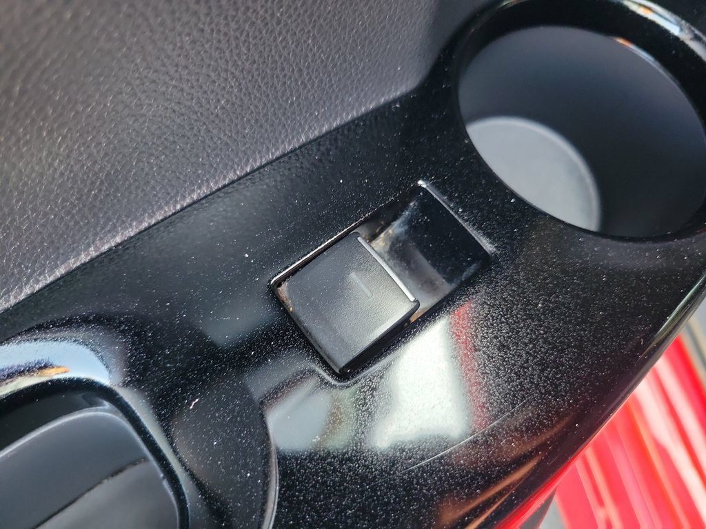 Used 2021 Toyota Corolla SE w/ Carpet Mat Package (TMS) FWD image 16