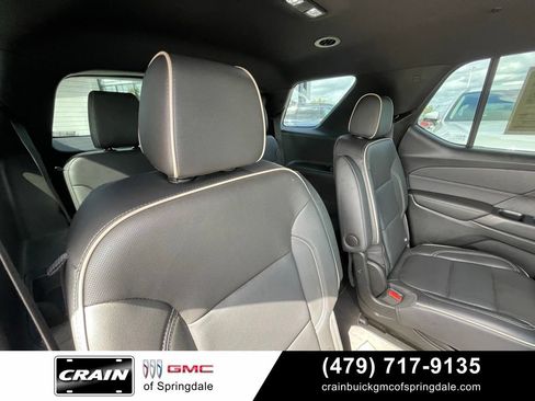 Used 2023 Chevrolet Traverse Premier AWD/4WD image 29