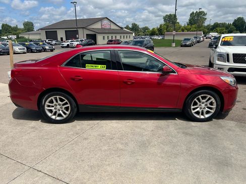 Used 2013 Chevrolet Malibu Eco w/ Power Convenience Package FWD image 4
