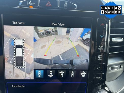 Used 2020 RAM 3500 Laramie w/ Night Edition image 22