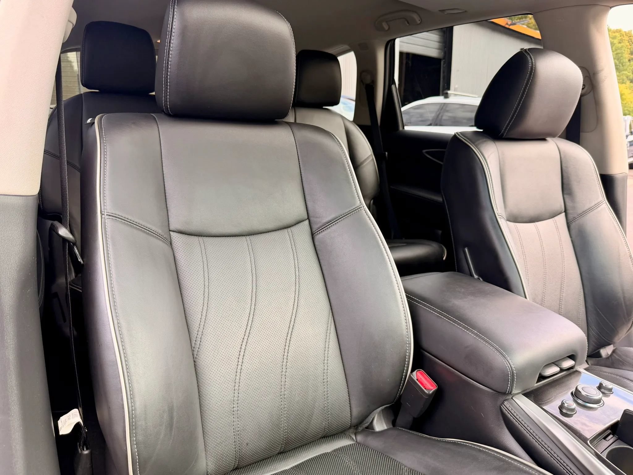 Used 2016 INFINITI QX60 Luxe AWD/4WD image 43