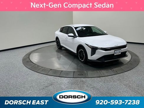 New 2026 Kia K4 EX image 3