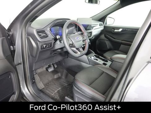 Certified 2025 Ford Escape ST-Line w/ Tech Pack #1 AWD/4WD image 25