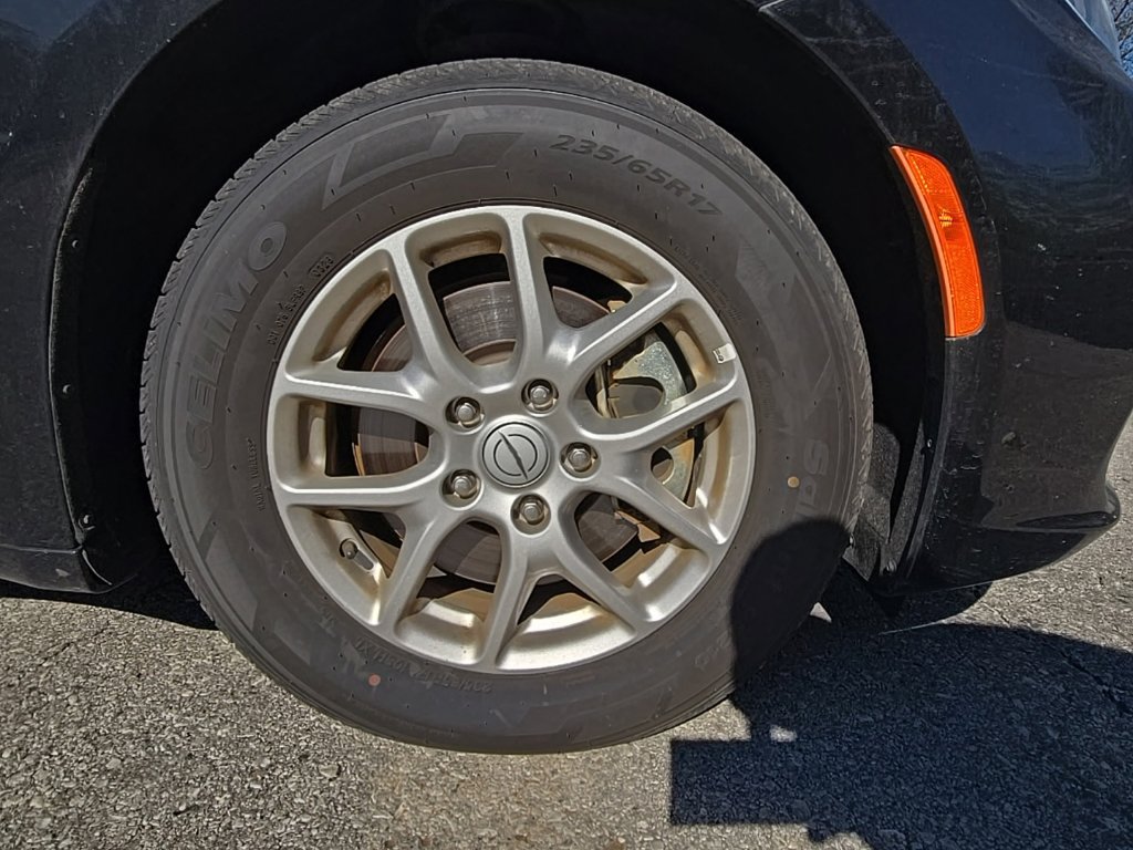 Used 2025 Chrysler Pacifica Select FWD image 17