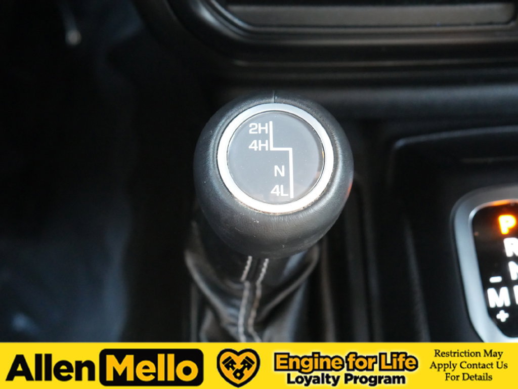 Used 2020 Jeep Gladiator Overland AWD/4WD image 25