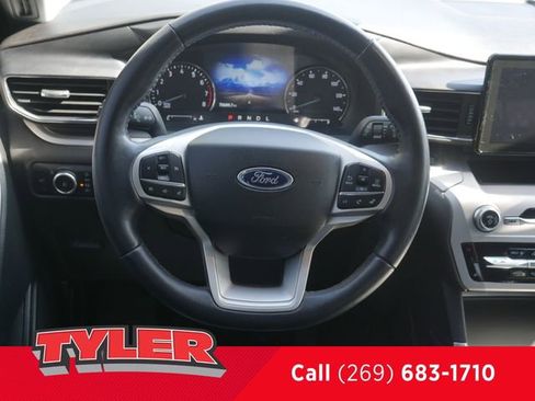 Used 2023 Ford Explorer XLT w/ Equipment Group 202A AWD/4WD image 46