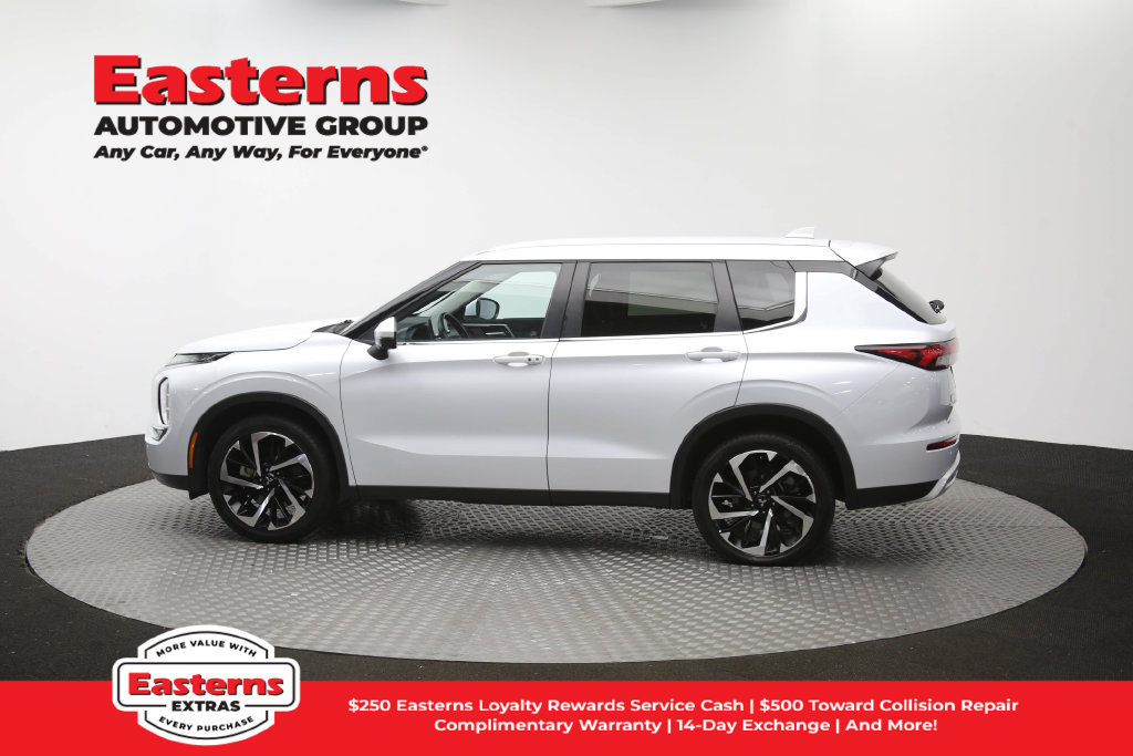 Used 2024 Mitsubishi Outlander SE FWD image 63