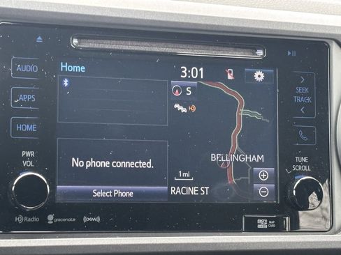 Used 2018 Toyota Tacoma TRD Sport w/ Technology Package image 19