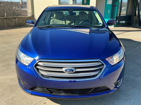 Used 2015 Ford Taurus SEL w/ Equipment Group 201A image 10