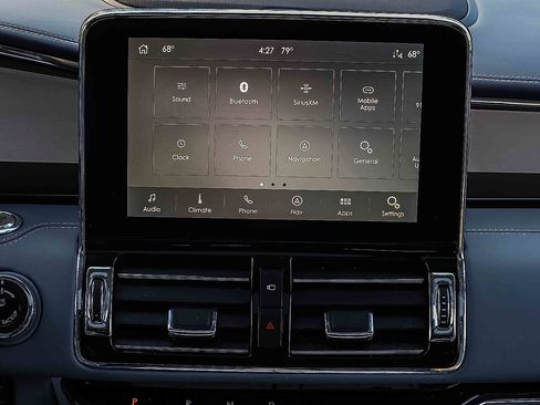 Used 2020 Lincoln Navigator L Black Label w/ Cargo Convenience Package AWD/4WD image 11