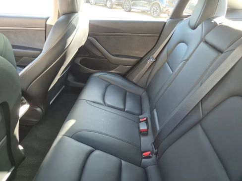 Used 2020 Tesla Model 3 Standard Range Plus RWD image 6