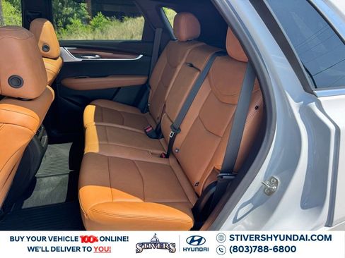 Used 2025 Cadillac XT5 Premium Luxury w/ Technology Package AWD/4WD image 25