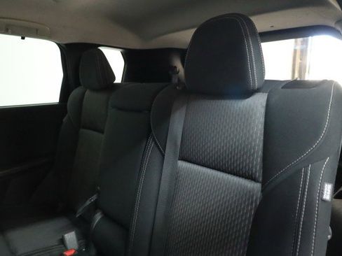 Used 2022 Mitsubishi Outlander ES image 19