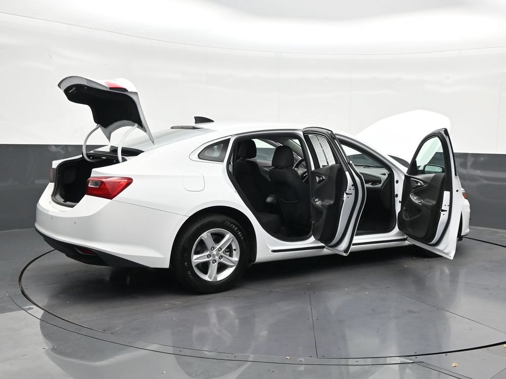 Used 2024 Chevrolet Malibu LS FWD image 36