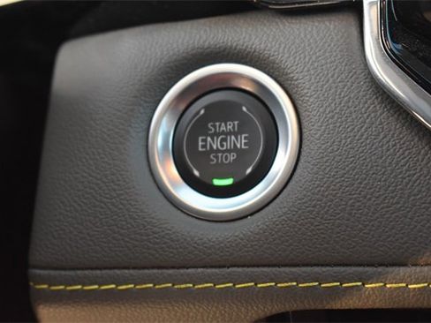 Certified 2025 Chevrolet Colorado ZR2 w/ Midnight Edition image 31