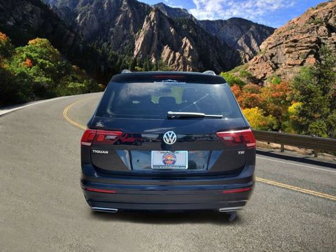 Used 2018 Volkswagen Tiguan S FWD image 4