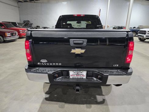 Used 2008 Chevrolet Silverado 2500 LTZ w/ Suspension Package, Off-Road AWD/4WD image 11