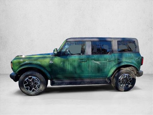 New 2025 Ford Bronco Outer Banks image 9