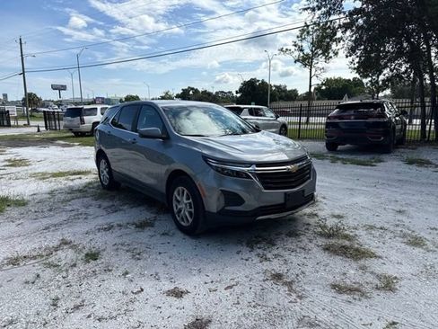 Used 2024 Chevrolet Equinox LT FWD image 1