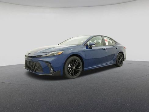 New 2026 Toyota Camry SE image 17